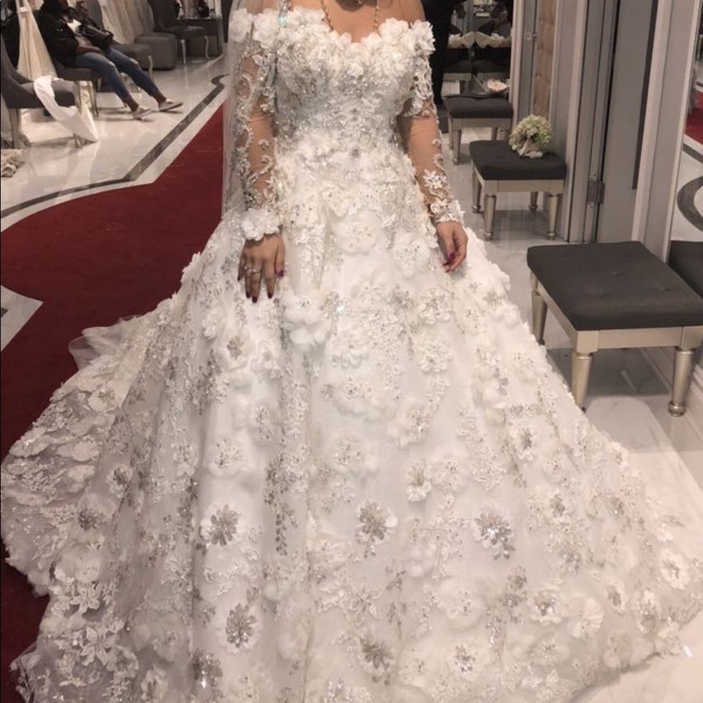 Wedding dress